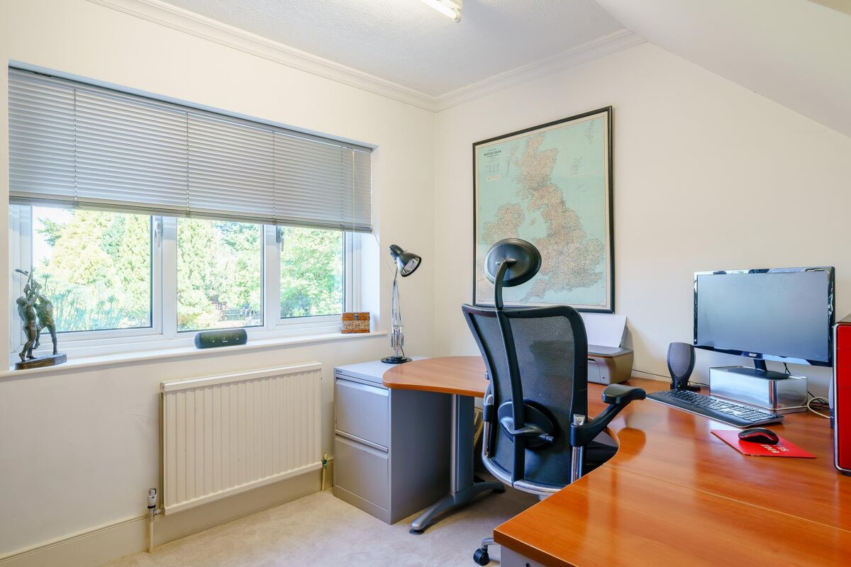 house for sale in Chinnor Road, Bledlow Ridge, Buckinghamshire, HP14