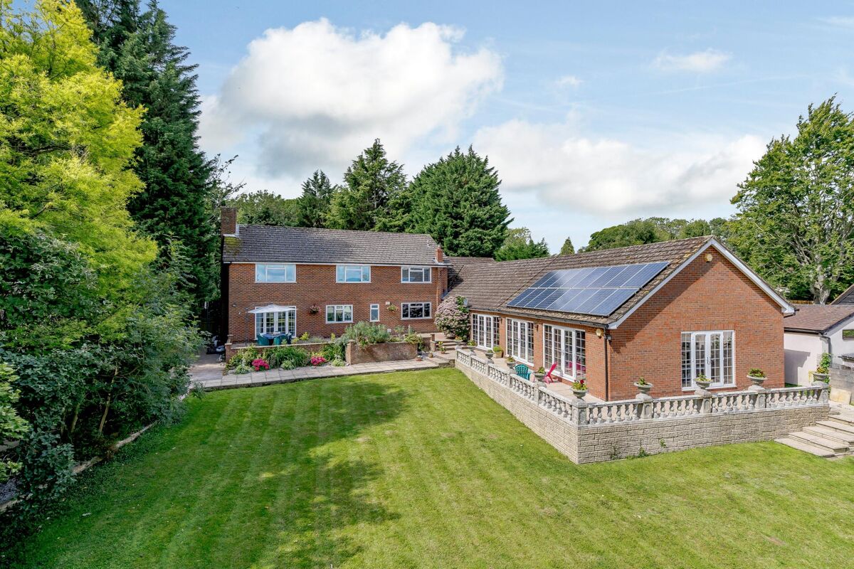 house for sale in Chinnor Road, Bledlow Ridge, Buckinghamshire, HP14