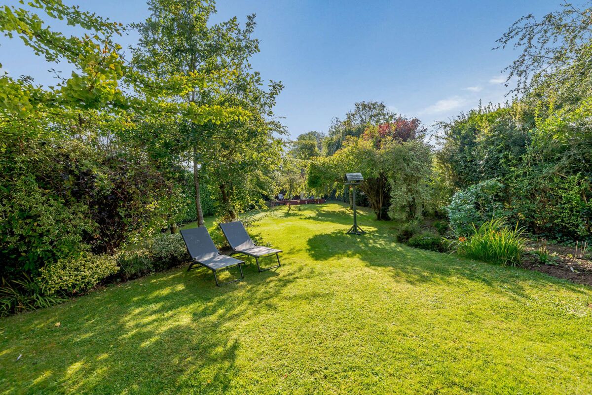 house for sale in Green Lane, Bovingdon, Hemel Hempstead, Hertfordshire