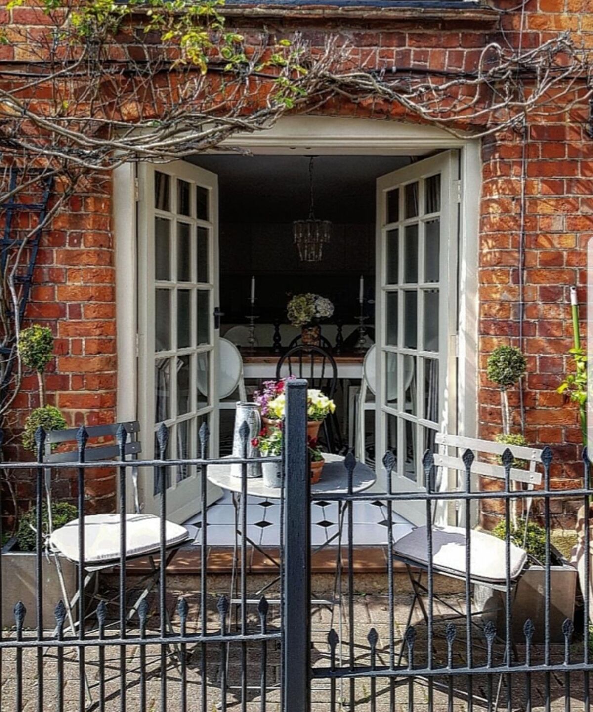 house for sale in High Street, Amersham, Buckinghamshire, HP7