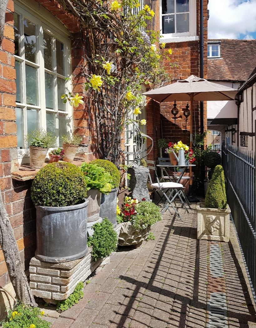 house for sale in High Street, Amersham, Buckinghamshire, HP7