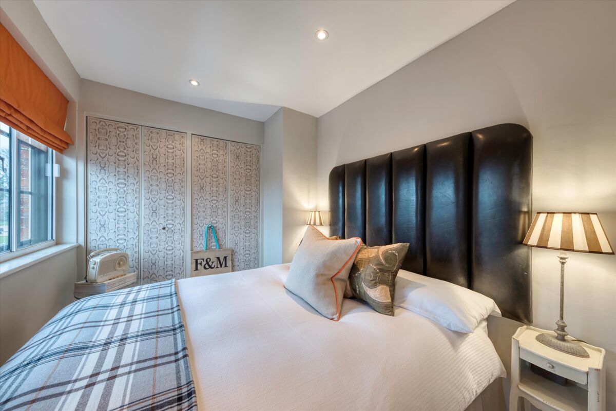 house for sale in High Street, Amersham, Buckinghamshire, HP7