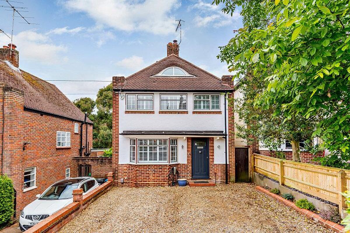 house for sale in Park View Road, Berkhamsted, Hertfordshire, HP4