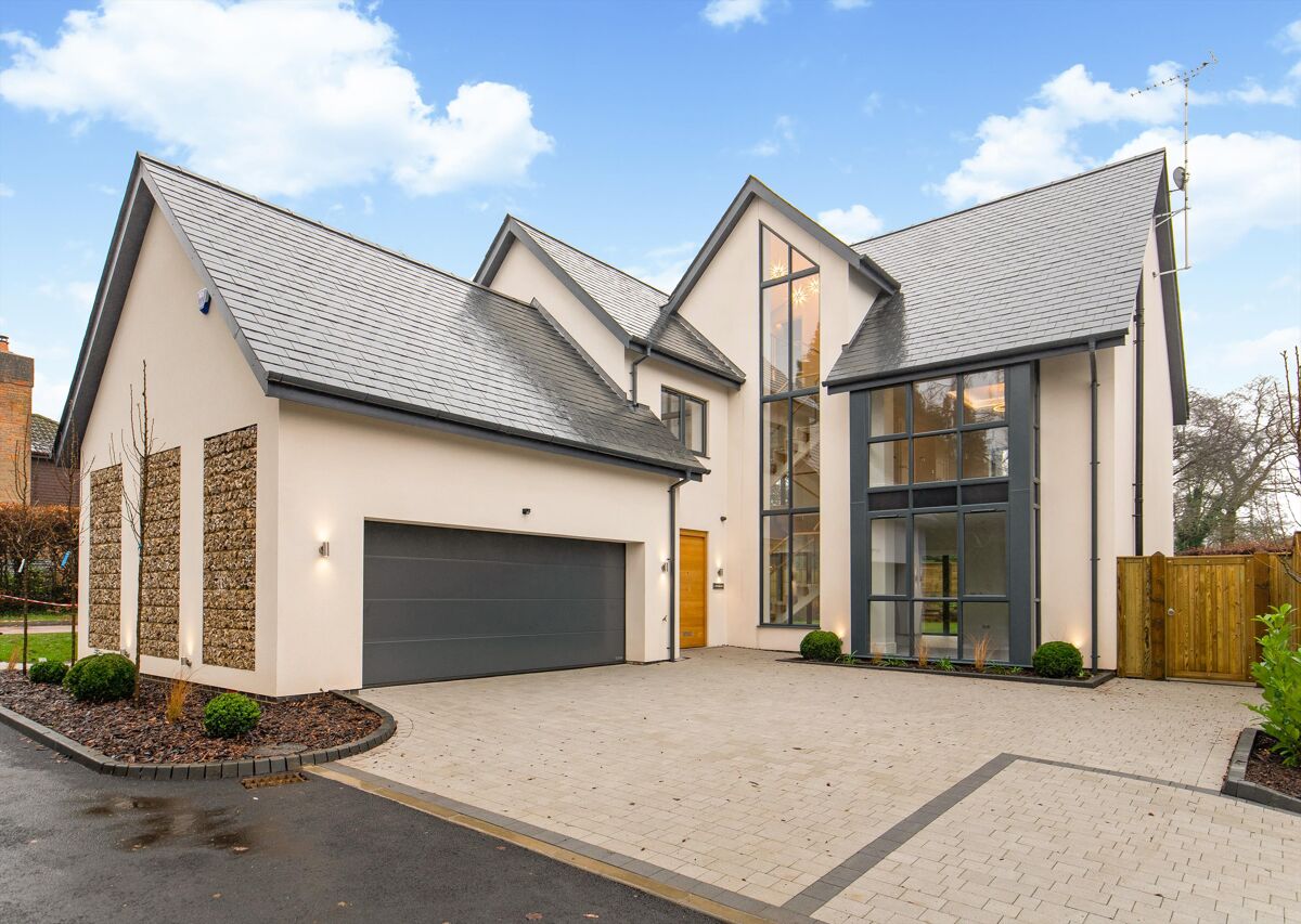 house for sale in Luxury living in Berkhamsted, HP4 BCN012079381 Knight Frank