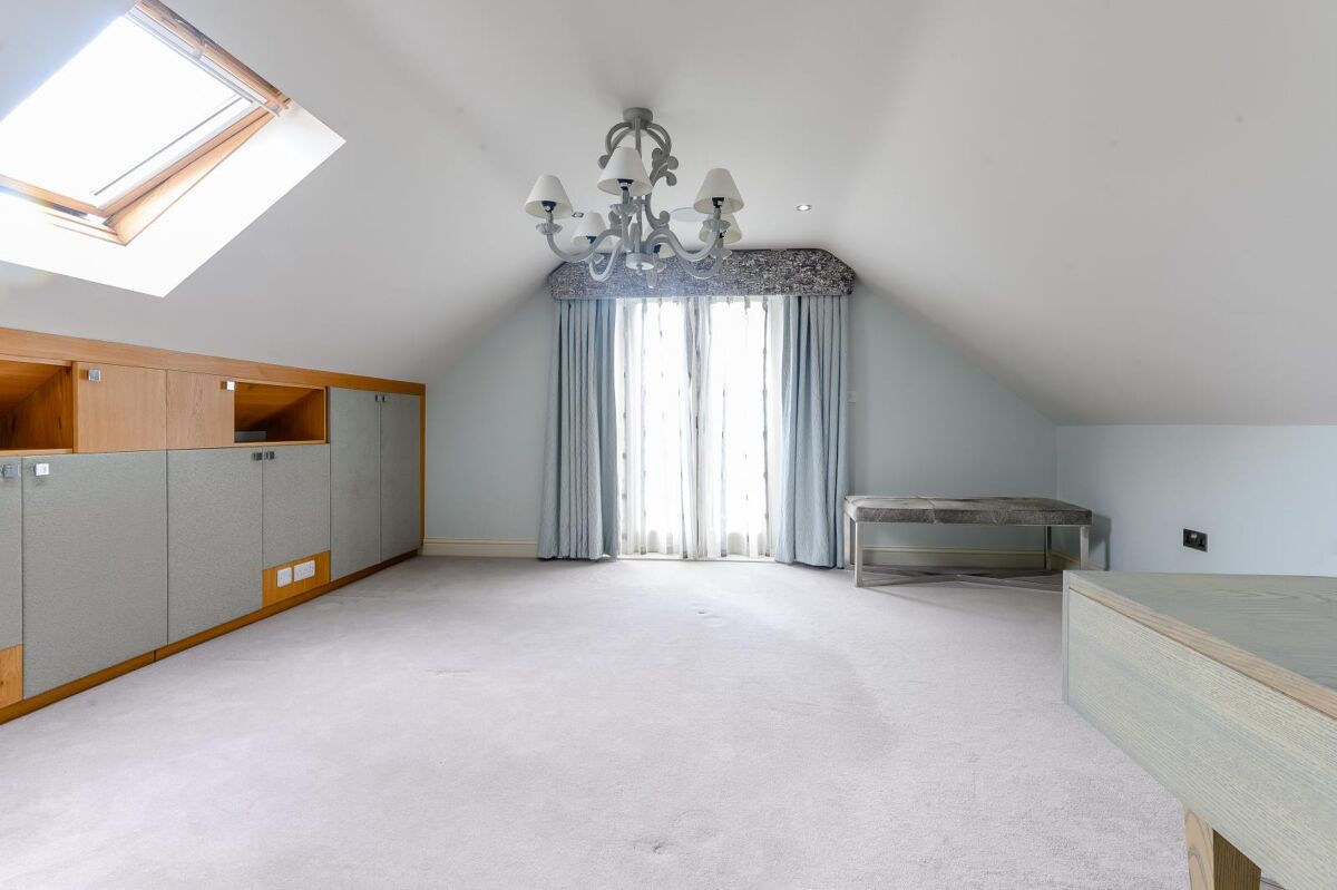 house for sale in Weston Road, Aston Clinton, Aylesbury