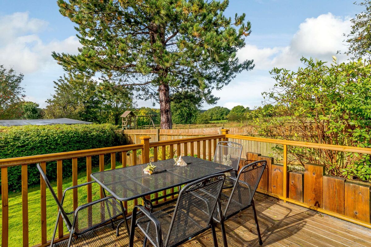 house for sale in Toms Lane, Kings Langley, Hertfordshire, WD4