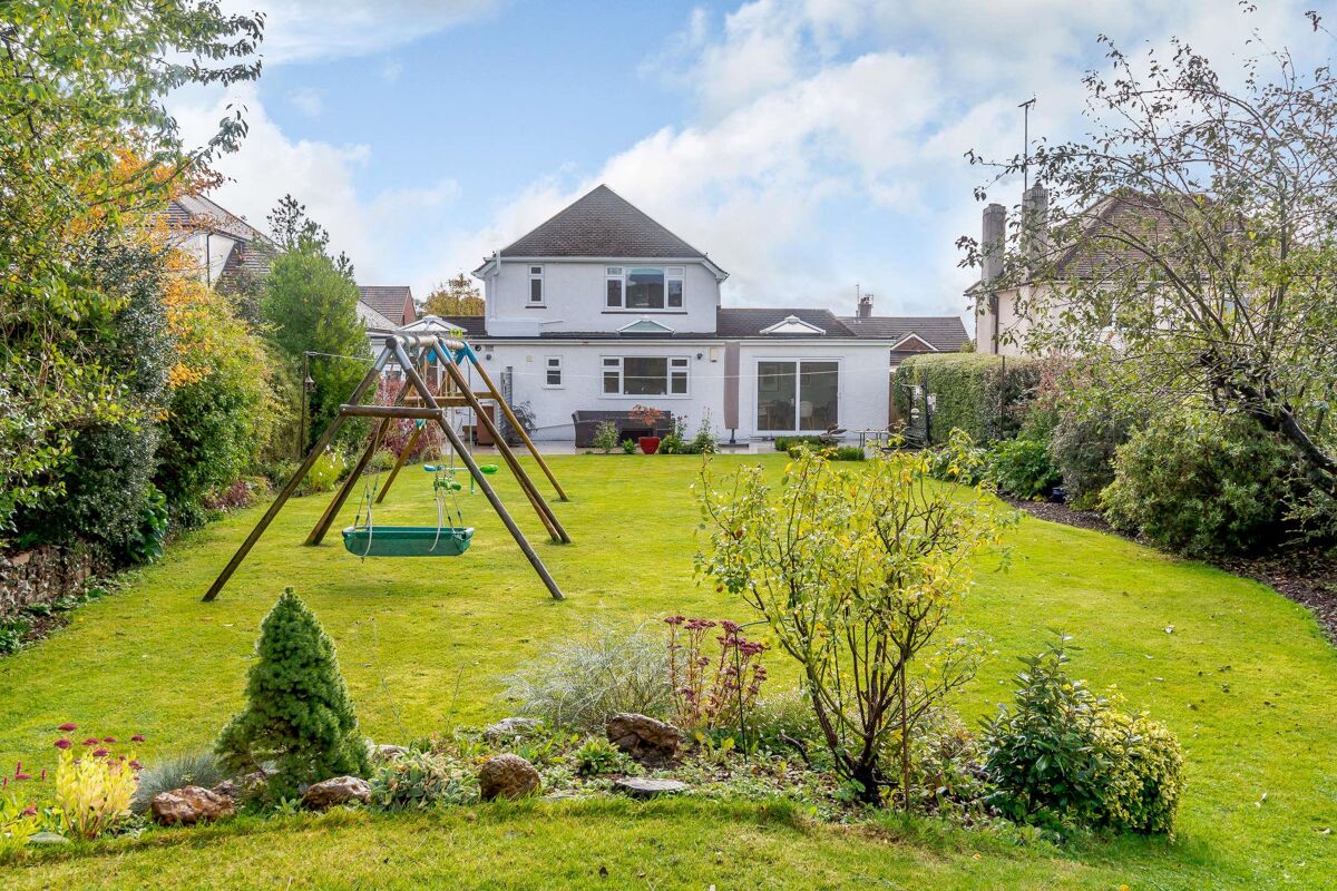 house for sale in Toms Lane, Kings Langley, Hertfordshire, WD4 BCN012094079 Knight Frank