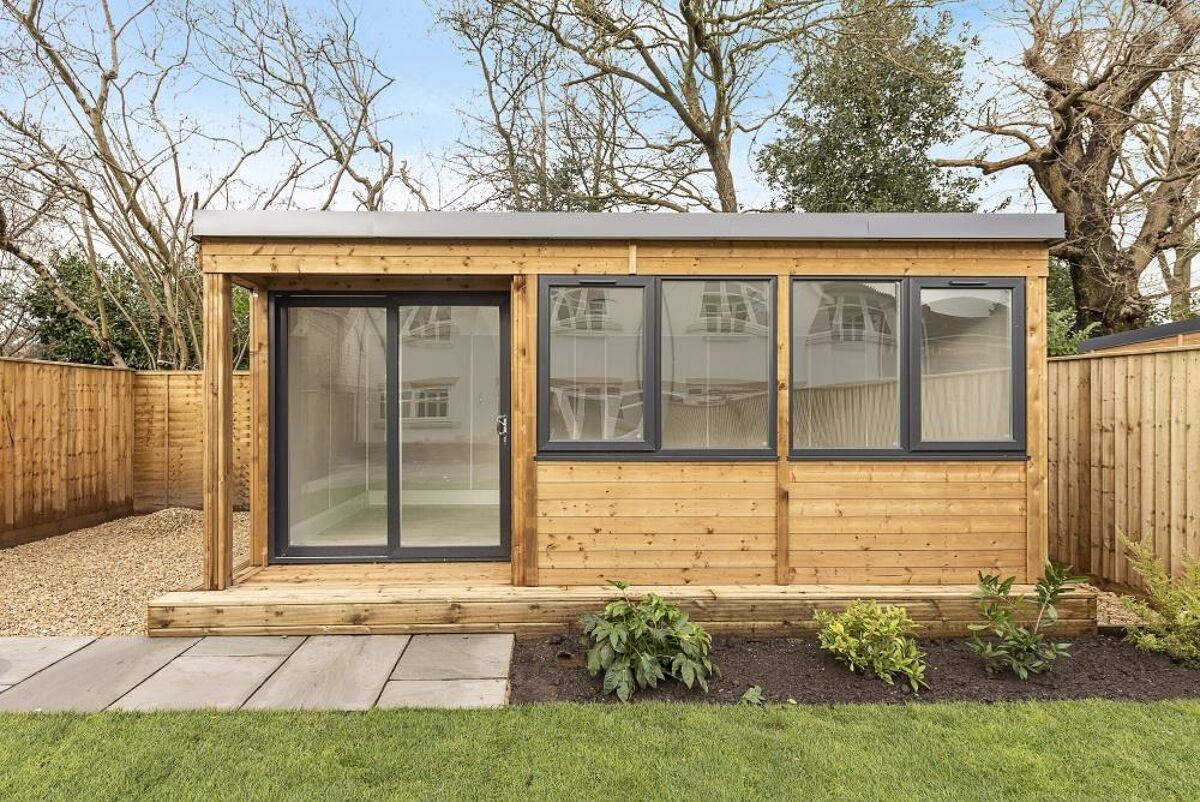 house for sale in Wattleton Road, Beaconsfield, HP9 BCN012095784