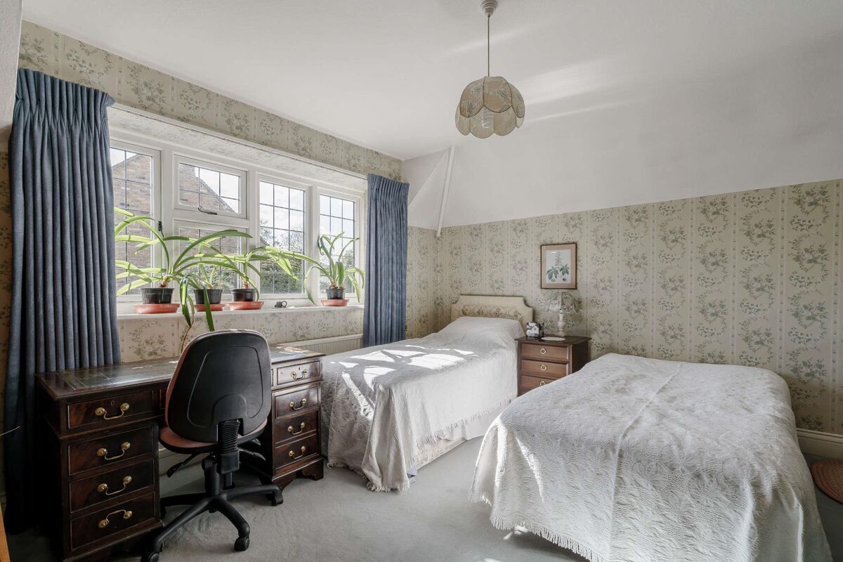 house for sale in Baring Road, Beaconsfield, HP9 BCN012110724