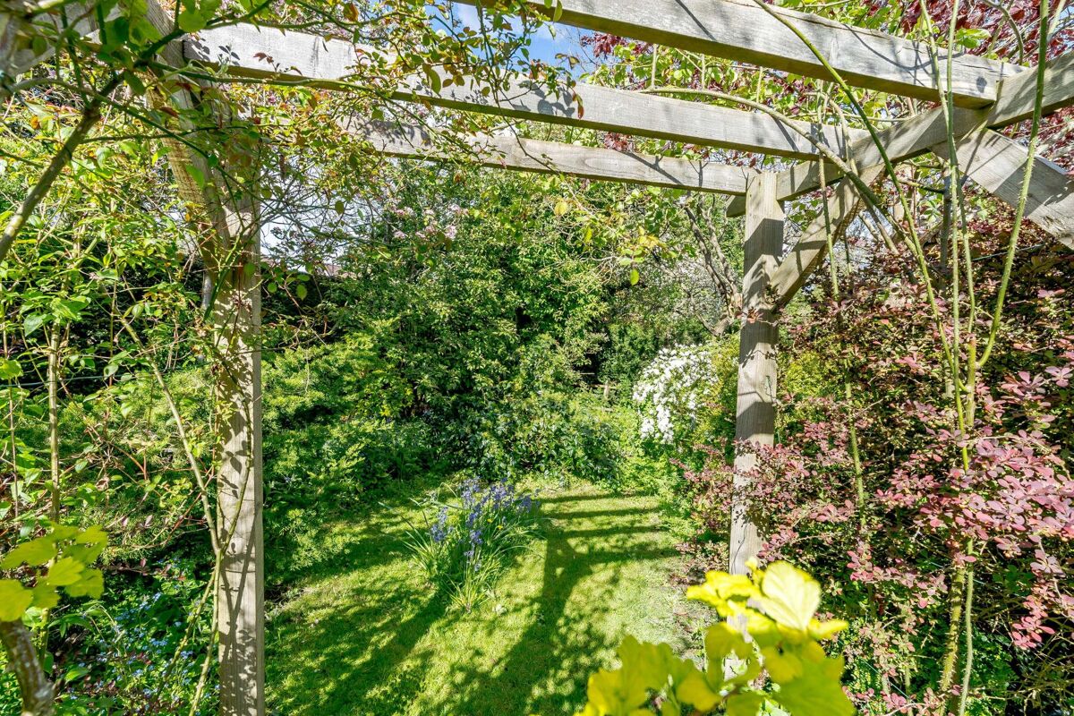 house for sale in Baring Road, Beaconsfield, HP9 BCN012110724