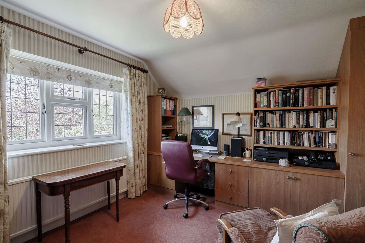 house for sale in Baring Road, Beaconsfield, HP9 BCN012110724