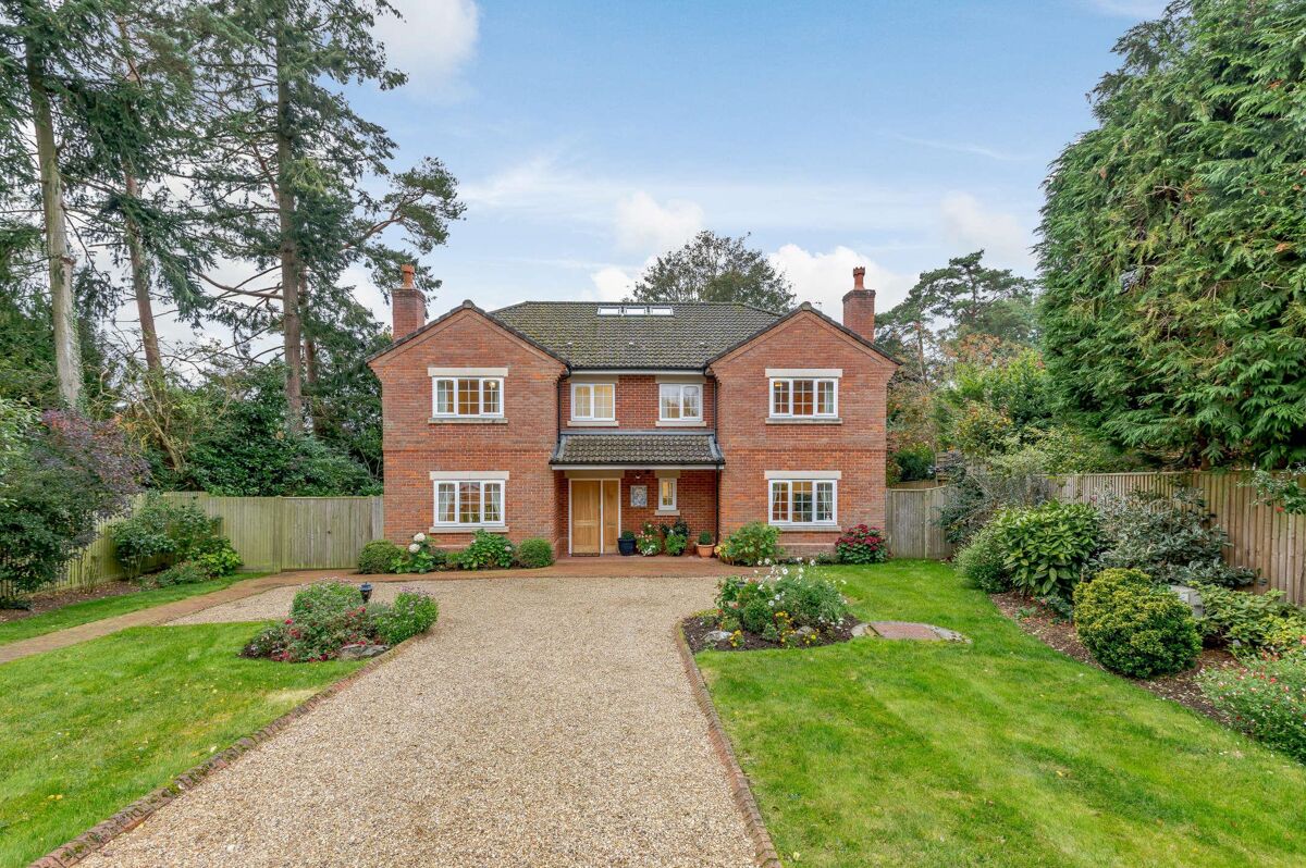 house for sale in Meadway, Berkhamsted, Hertfordshire, HP4