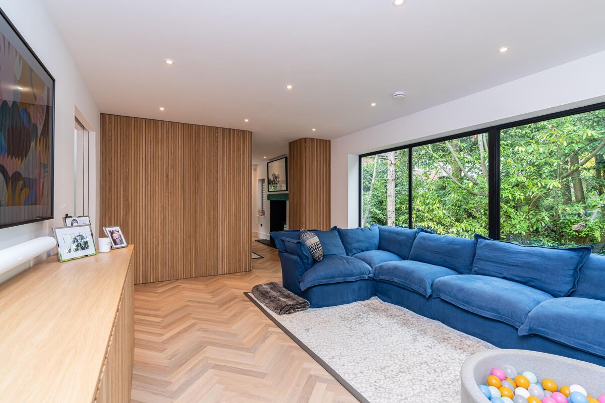 house for sale in Beeches Drive, Farnham Common, Buckinghamshire, SL2