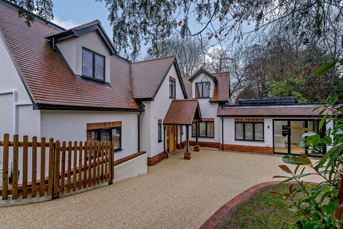 house for sale in Beeches Drive, Farnham Common, Buckinghamshire, SL2
