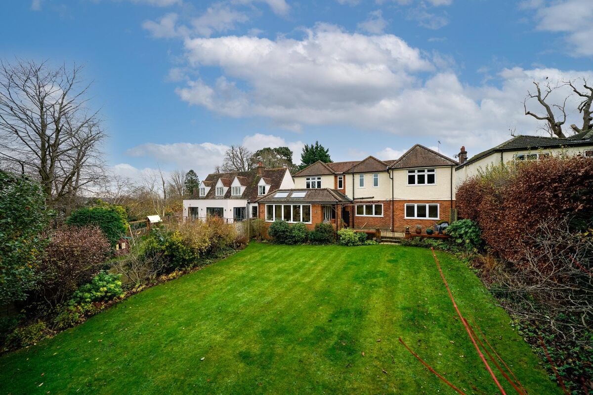 house for sale in Upper Ashlyns Road, Berkhamsted, Hertfordshire, HP4