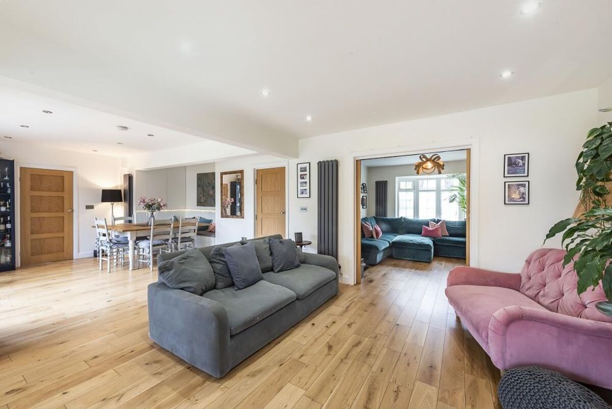 house for sale in Hollyfield Close, Tring, Hertfordshire, HP23 BCN012167861 Knight Frank