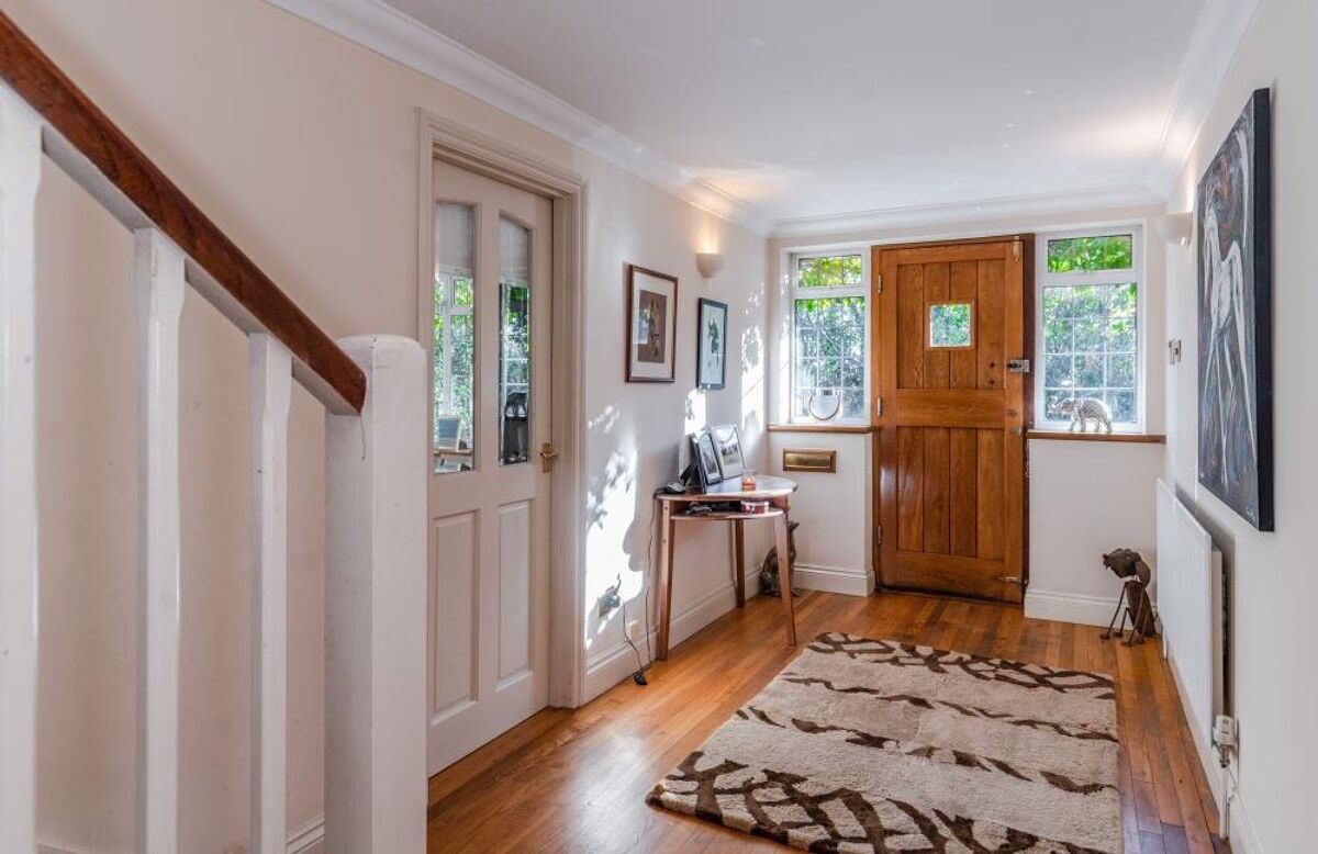 house for sale in Horseshoe Hill, Littleworth Common, Burnham Beeches