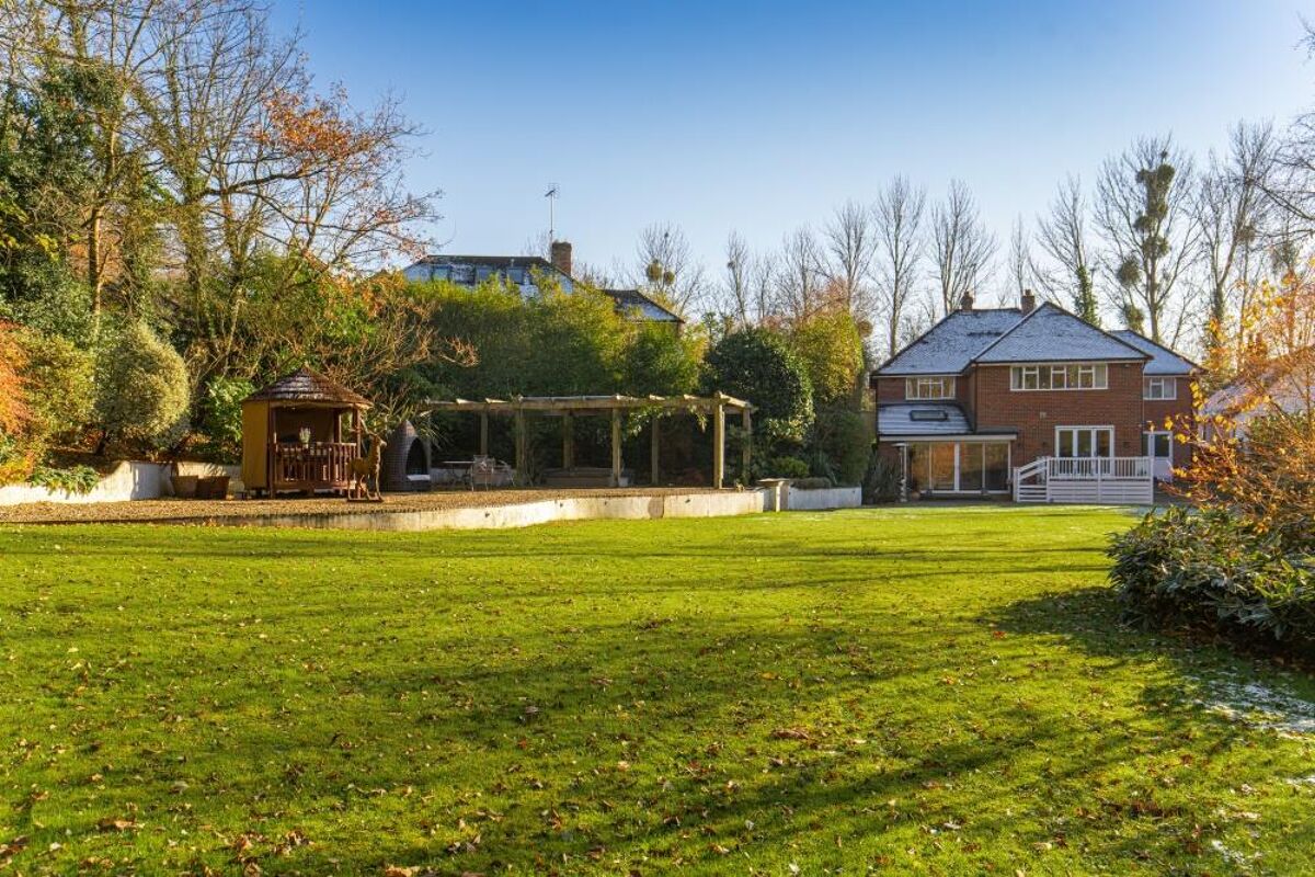 house for sale in Horseshoe Hill, Littleworth Common, Burnham Beeches