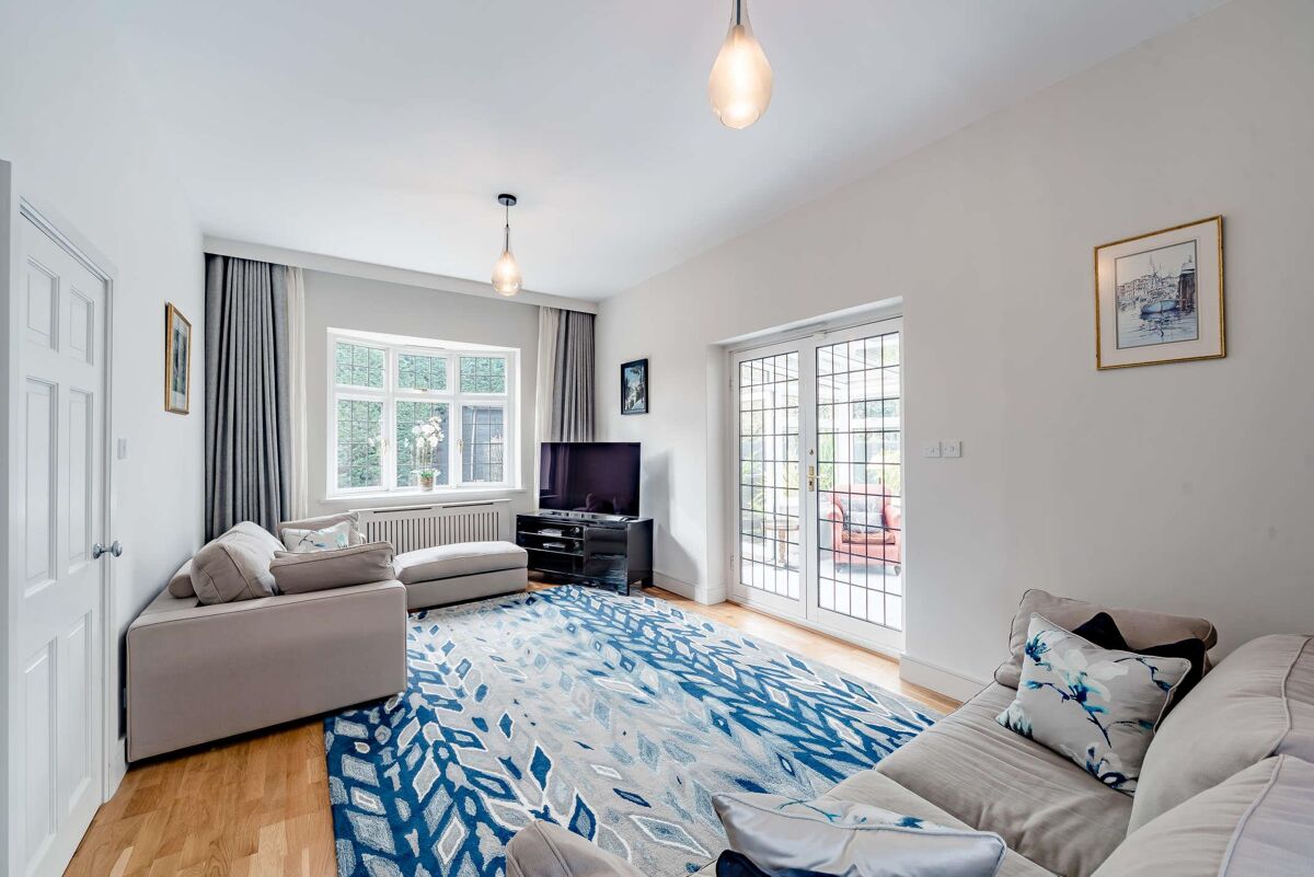 house for sale in Park Lane, Beaconsfield, HP9 BCN012182904 Knight