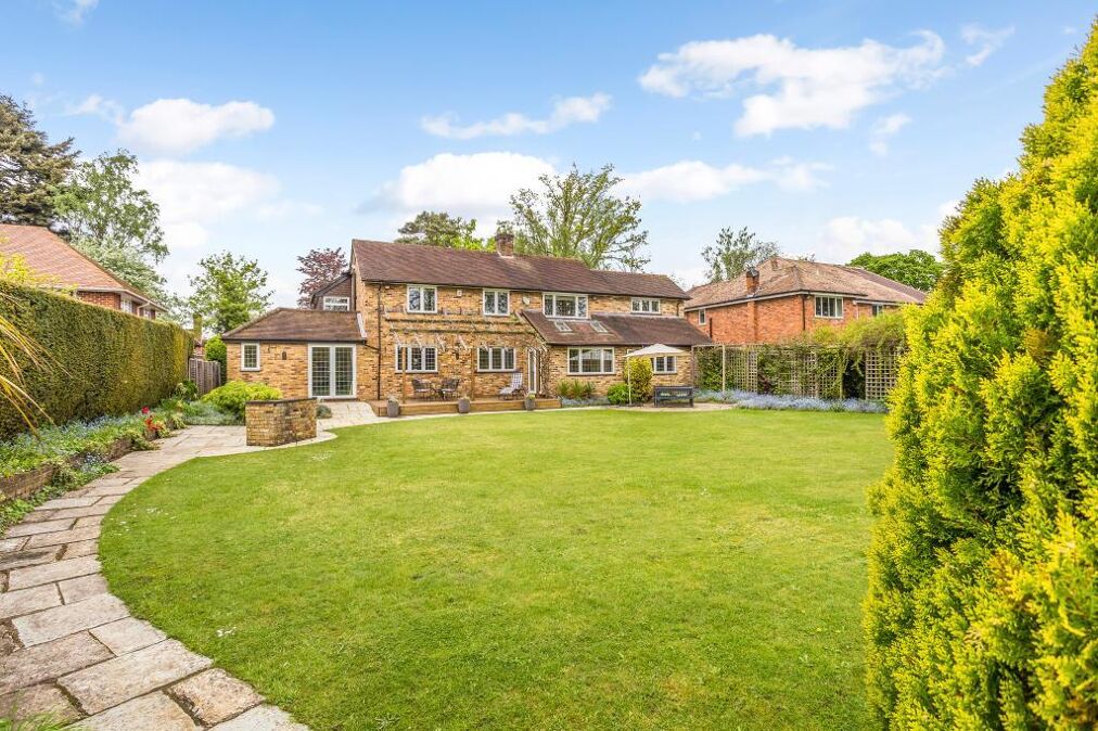 Image of Chiltern Hill, Chalfont St. Peter, Gerrards Cross, SL9.