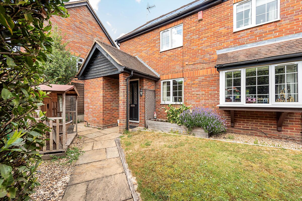 house for sale in Heath End Road, Flackwell Heath, HP10 BCN012221923