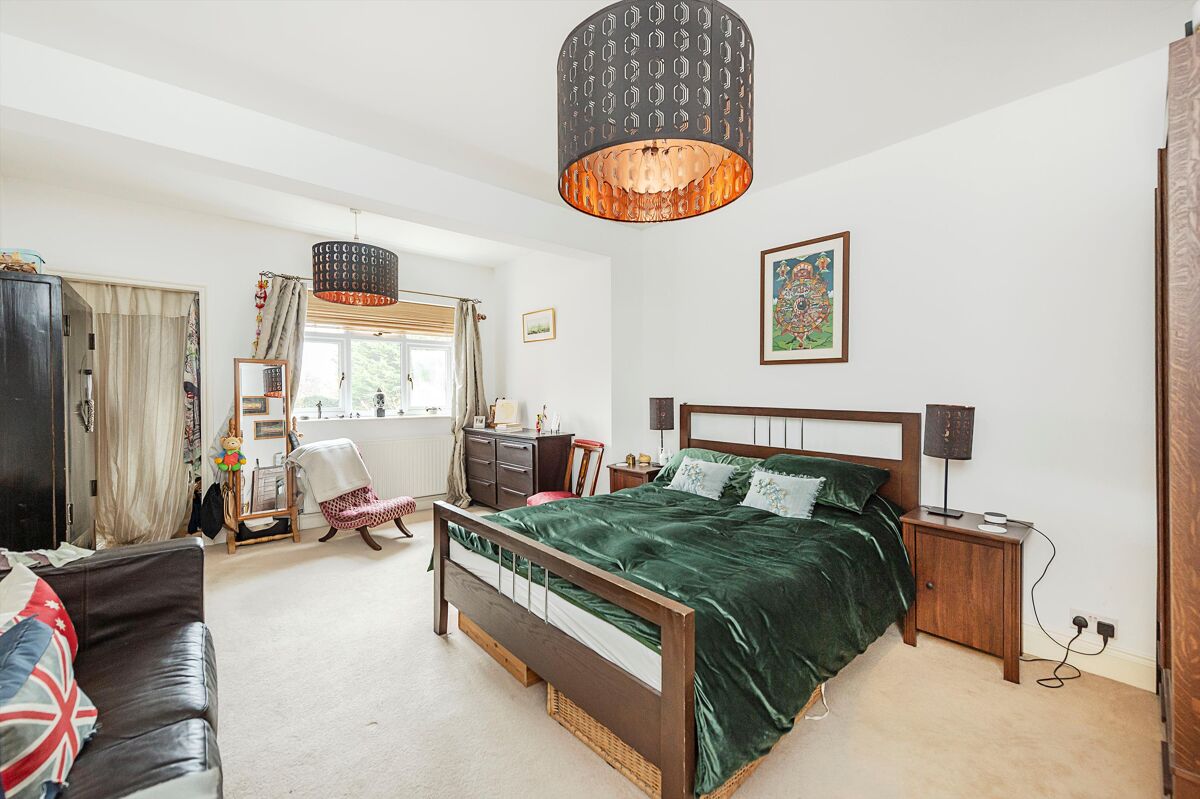 house for sale in Lakes Lane, Beaconsfield, HP9 BCN012236837 Knight