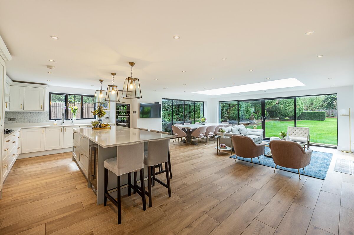 house for sale in Walkwood Rise, Beaconsfield, HP9 BCN012238022