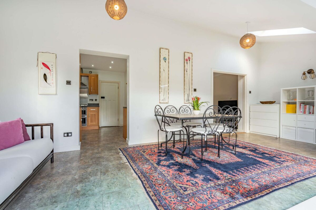 house for sale in Waller Road, Beaconsfield, HP9 BCN012270016