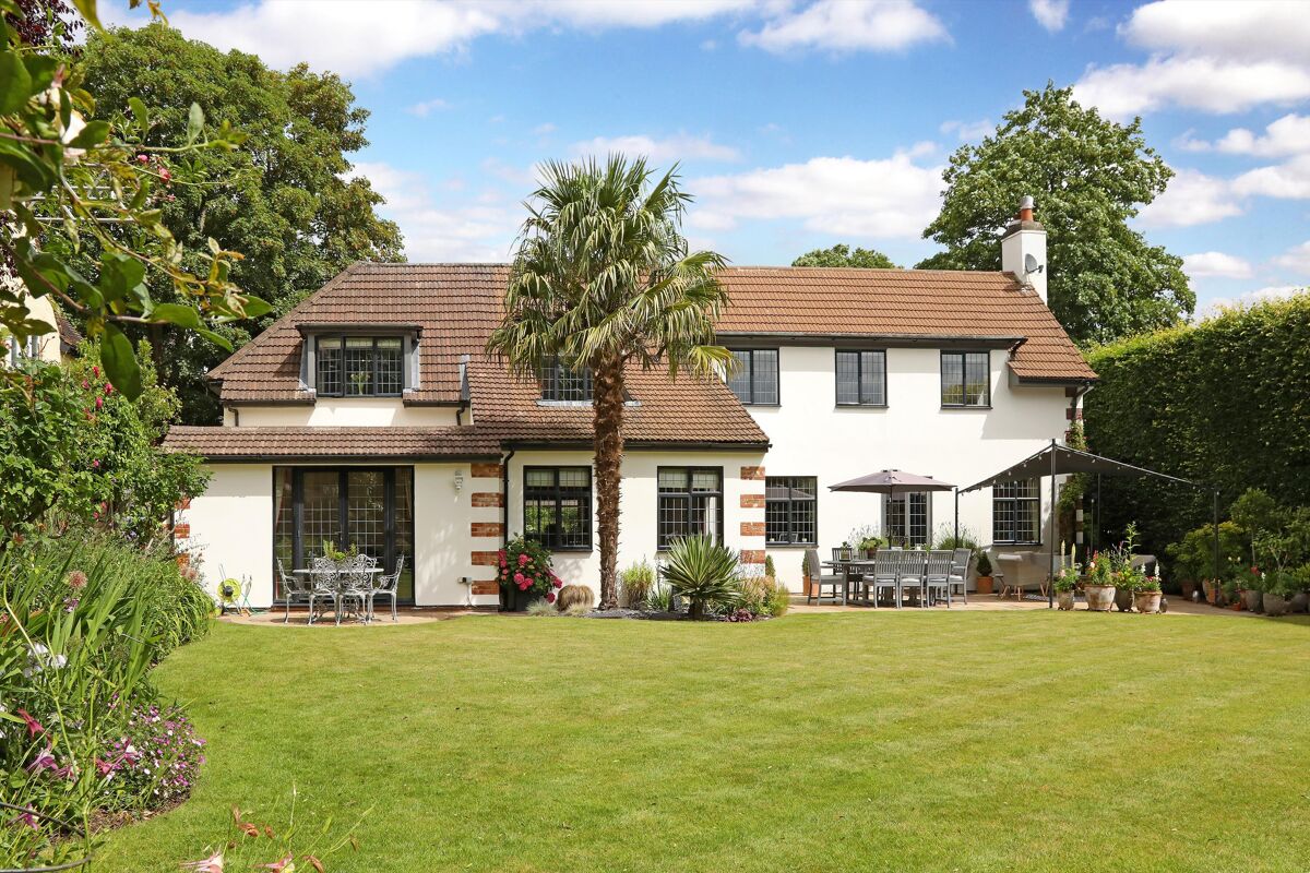 house for sale in Gregories Road, Beaconsfield, HP9 BCN012274250