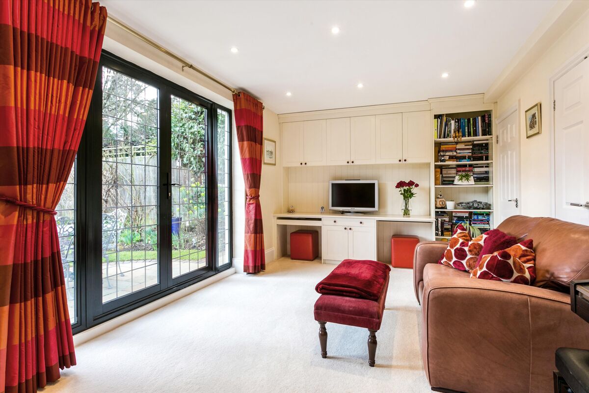 house for sale in Gregories Road, Beaconsfield, HP9 BCN012274250