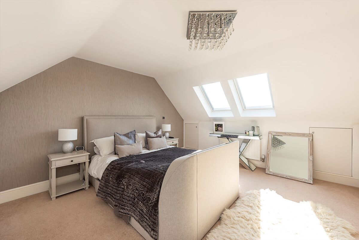 house for sale in Grove Road, Tring, Hertfordshire, HP23 BCN012277872