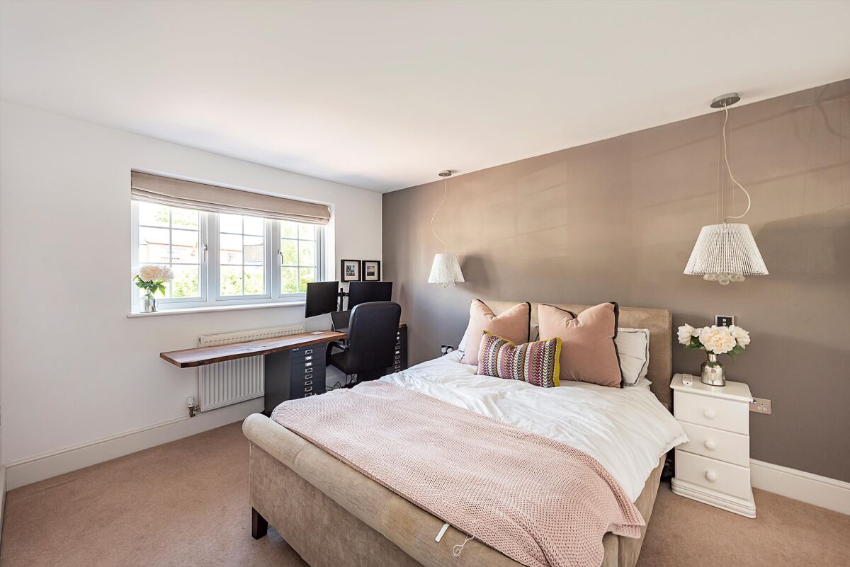 house for sale in Grove Road, Tring, Hertfordshire, HP23 BCN012277872