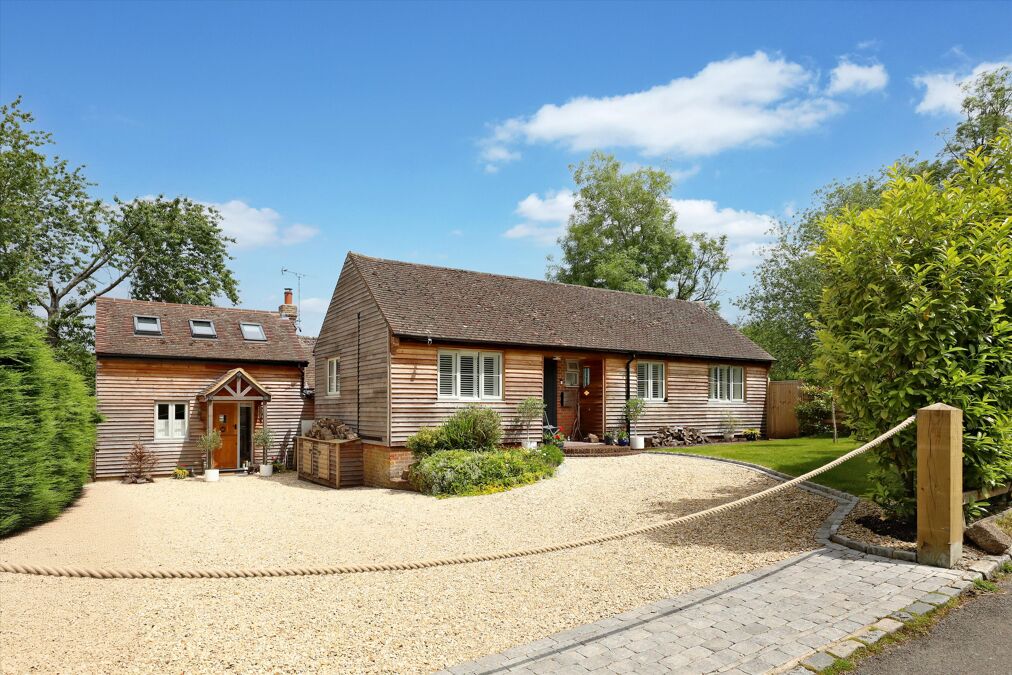 Image of Water End Road, Beacons Bottom, Buckinghamshire, HP14