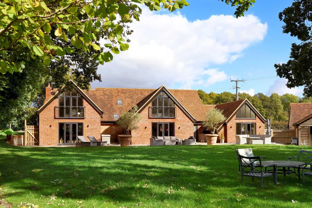 Image of Ledgemore Lane, Great Gaddesden, Hemel Hempstead, Hertfordshire, HP2