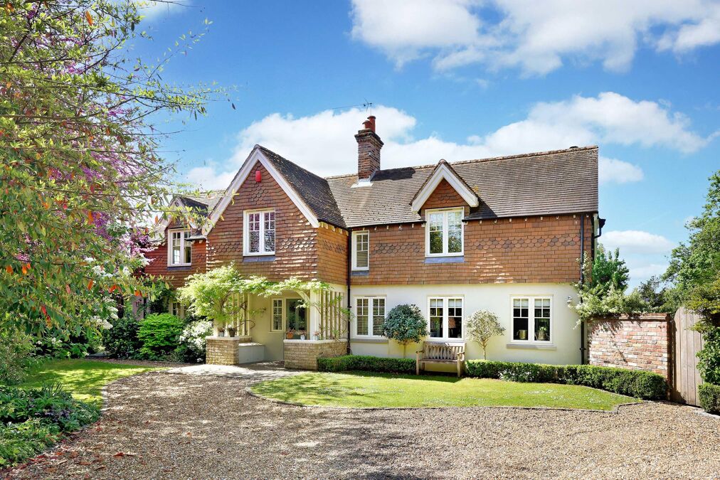 Image of Winter Hill, Cookham Dean, Berkshire, SL6