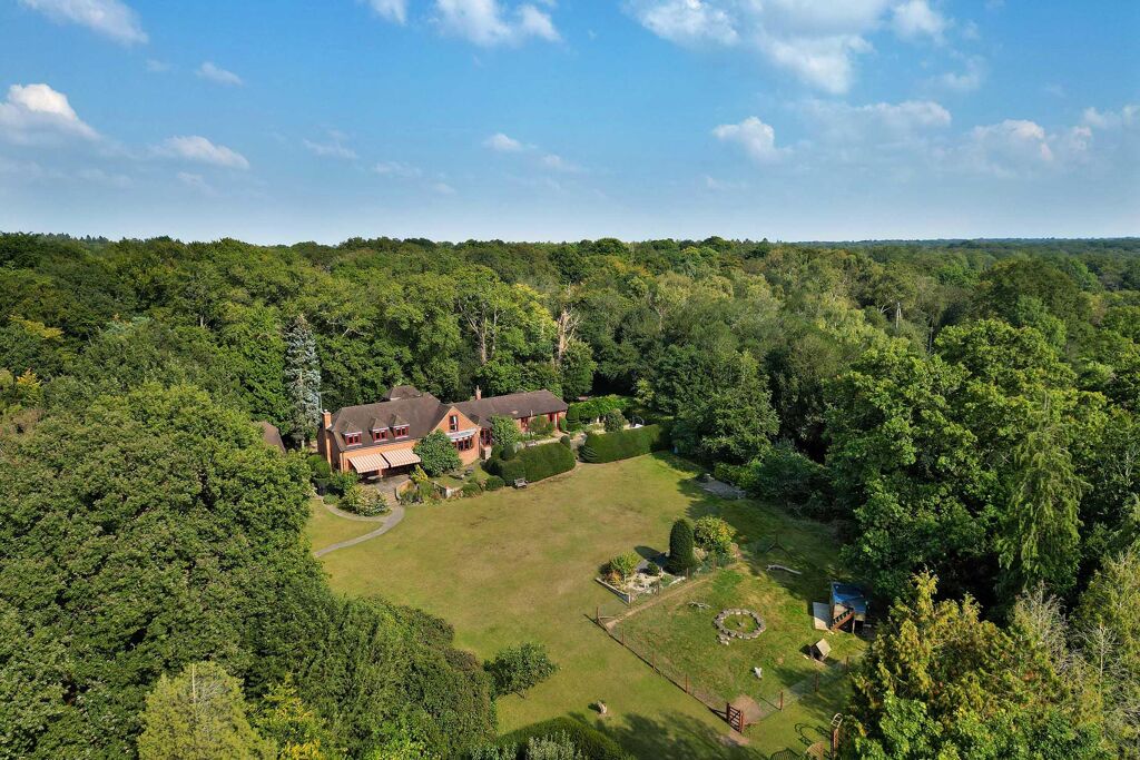 Image of Horseshoe Hill, Littleworth Common, Burnham, Buckinghamshire, SL1 8QE