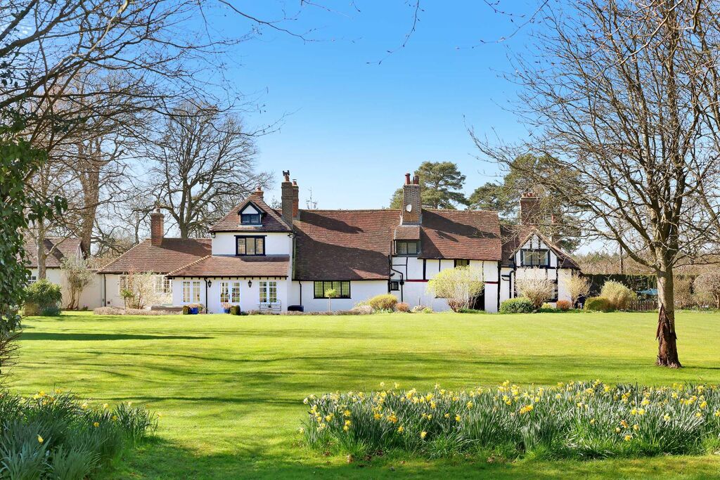 Image of Hog Lane, Ashley Green, Chesham, Buckinghamshire HP5