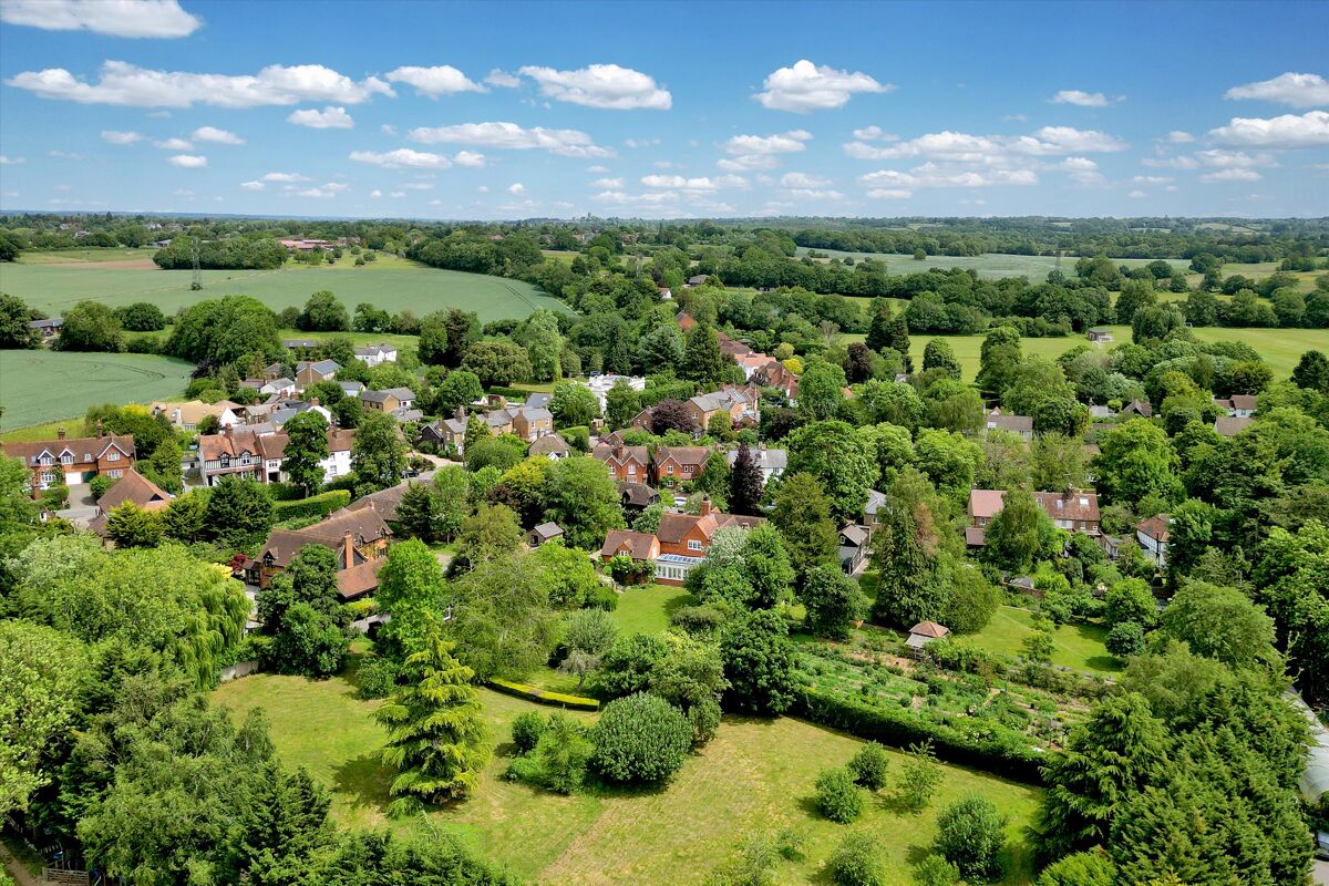 A Timeless Countryside Sanctuary 5