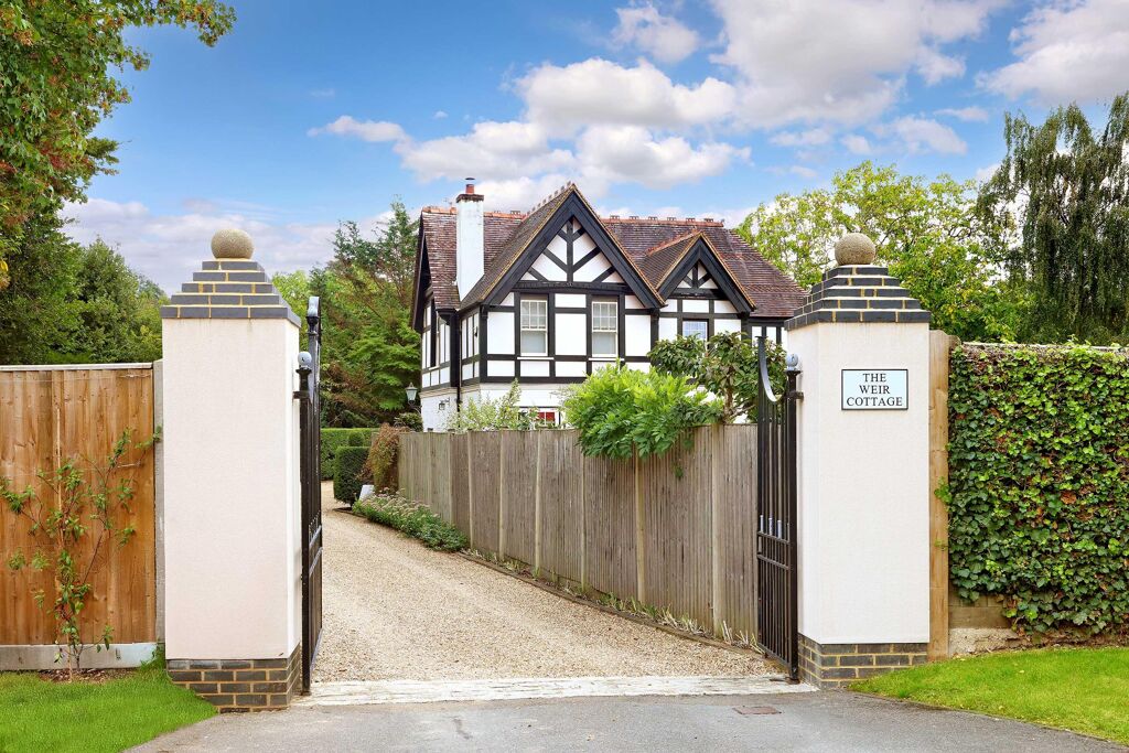 Image of Court Road, Maidenhead, Berkshire, SL6