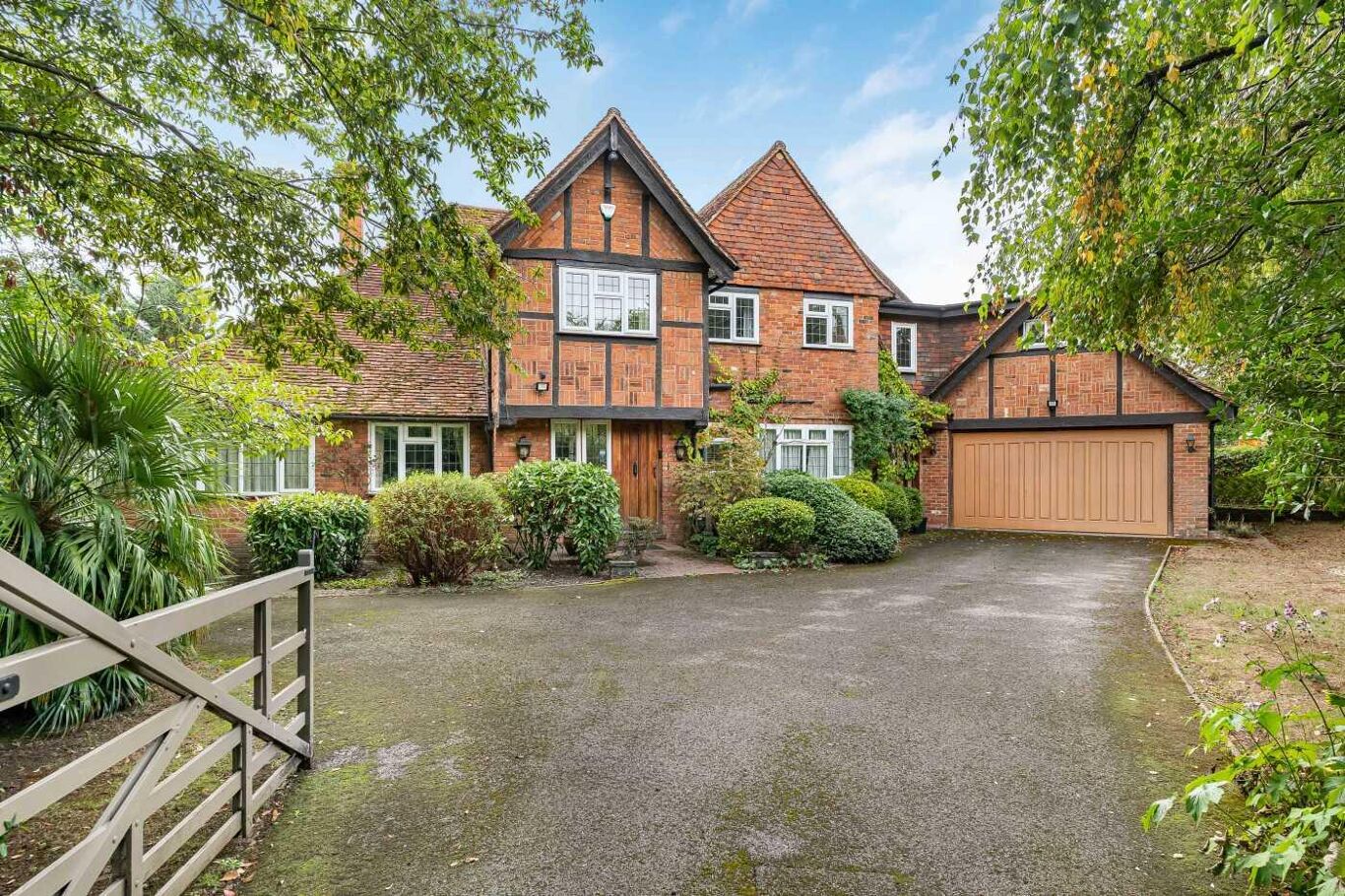 Image of Lime Walk, Maidenhead, Berkshire SL6