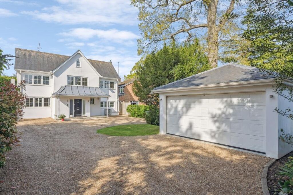Image of Grove Road, Tring, Hertfordshire, HP23