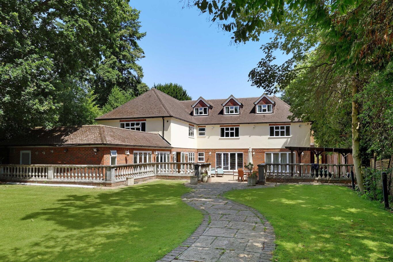 Image of Old Slade Lane, Iver, Buckinghamshire SL0