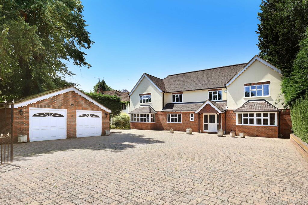Image of Old Slade Lane, Iver, Buckinghamshire SL0