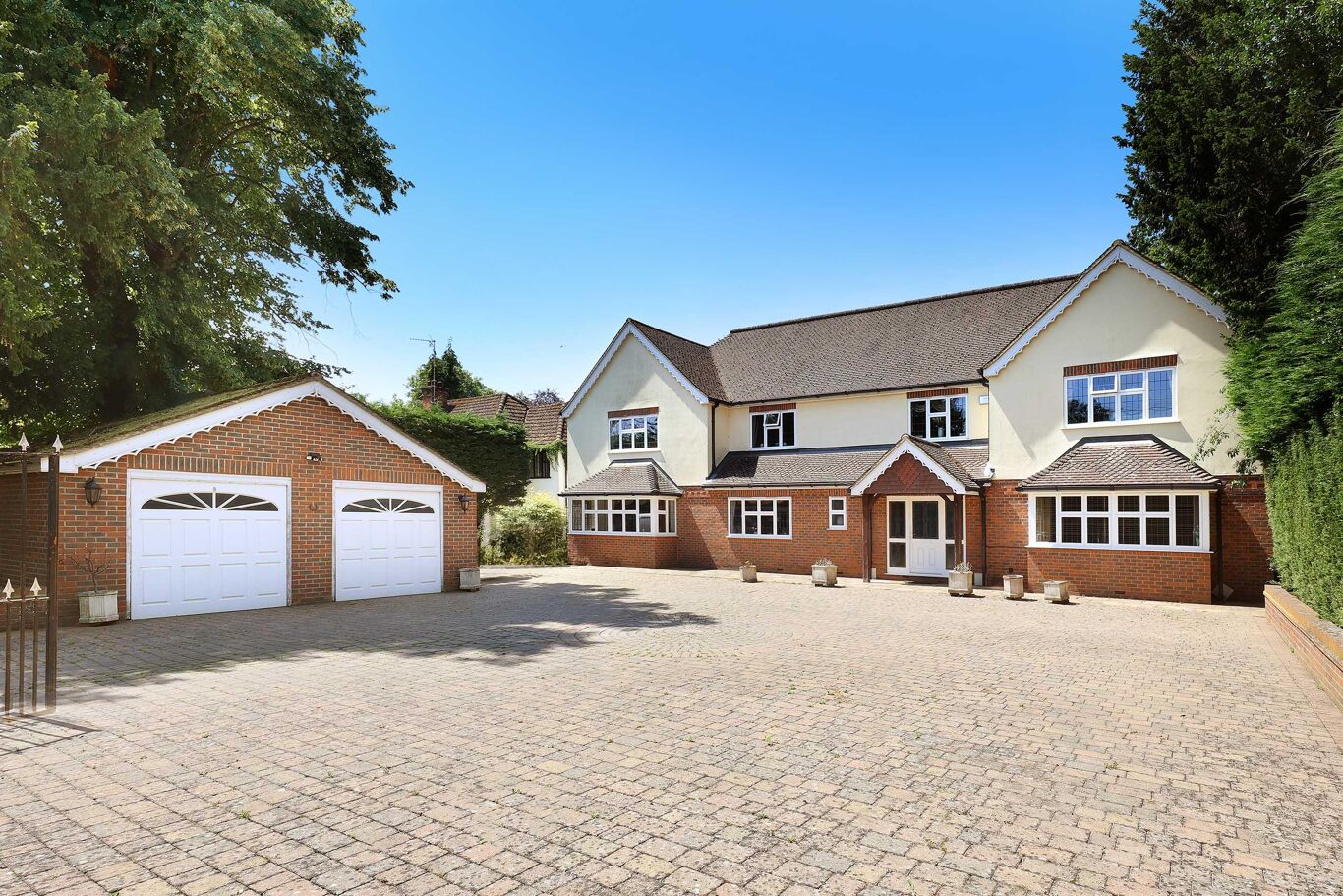 Image of Old Slade Lane, Iver, Buckinghamshire SL0