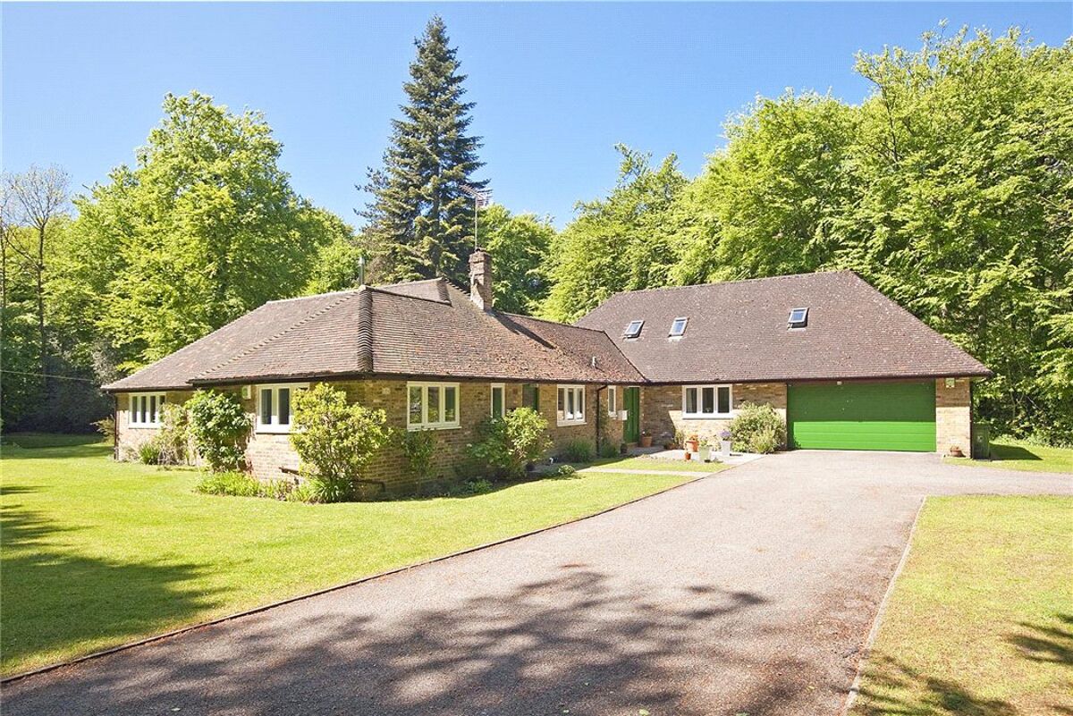 house for sale in Hill Top Lane, Chinnor Hill, Chinnor, Oxfordshire