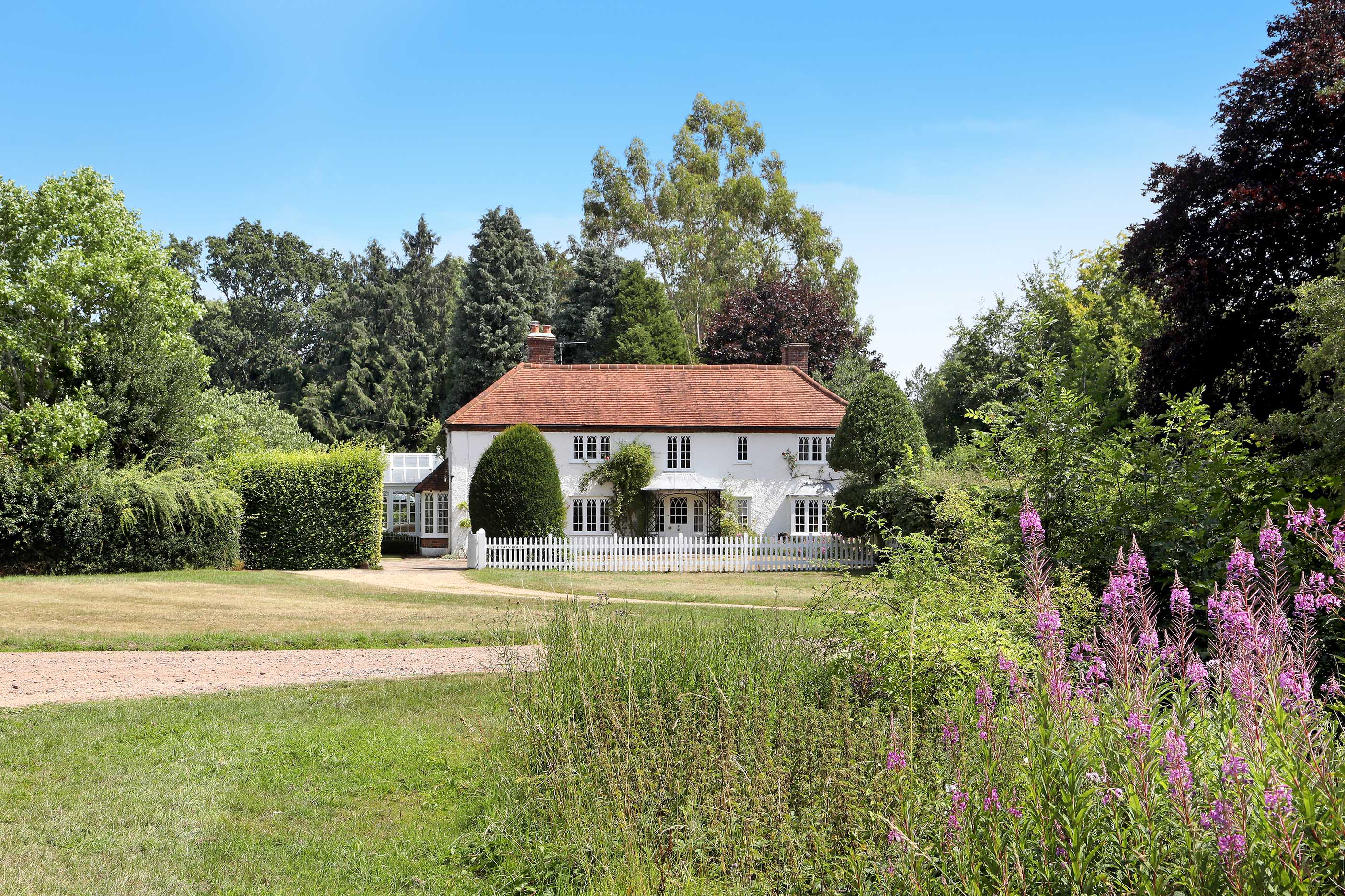 house for sale in The Common, Chipperfield, Kings Langley
