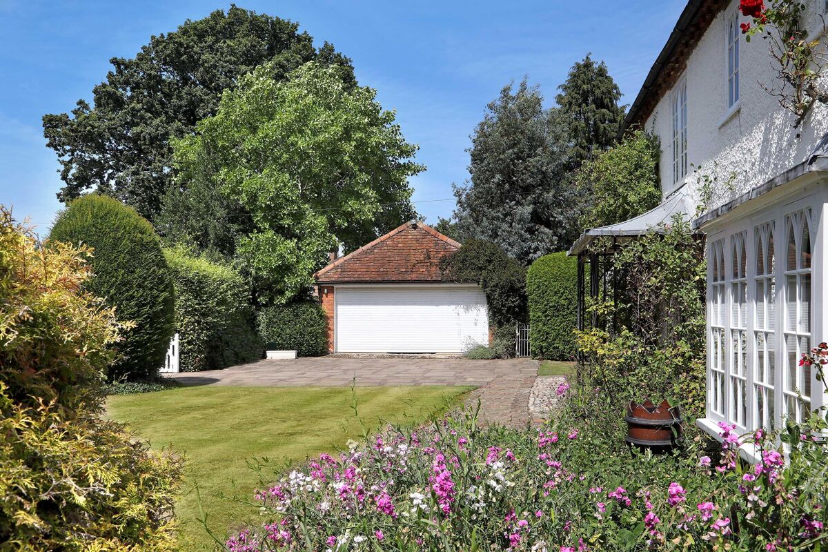 house for sale in The Common, Chipperfield, Kings Langley