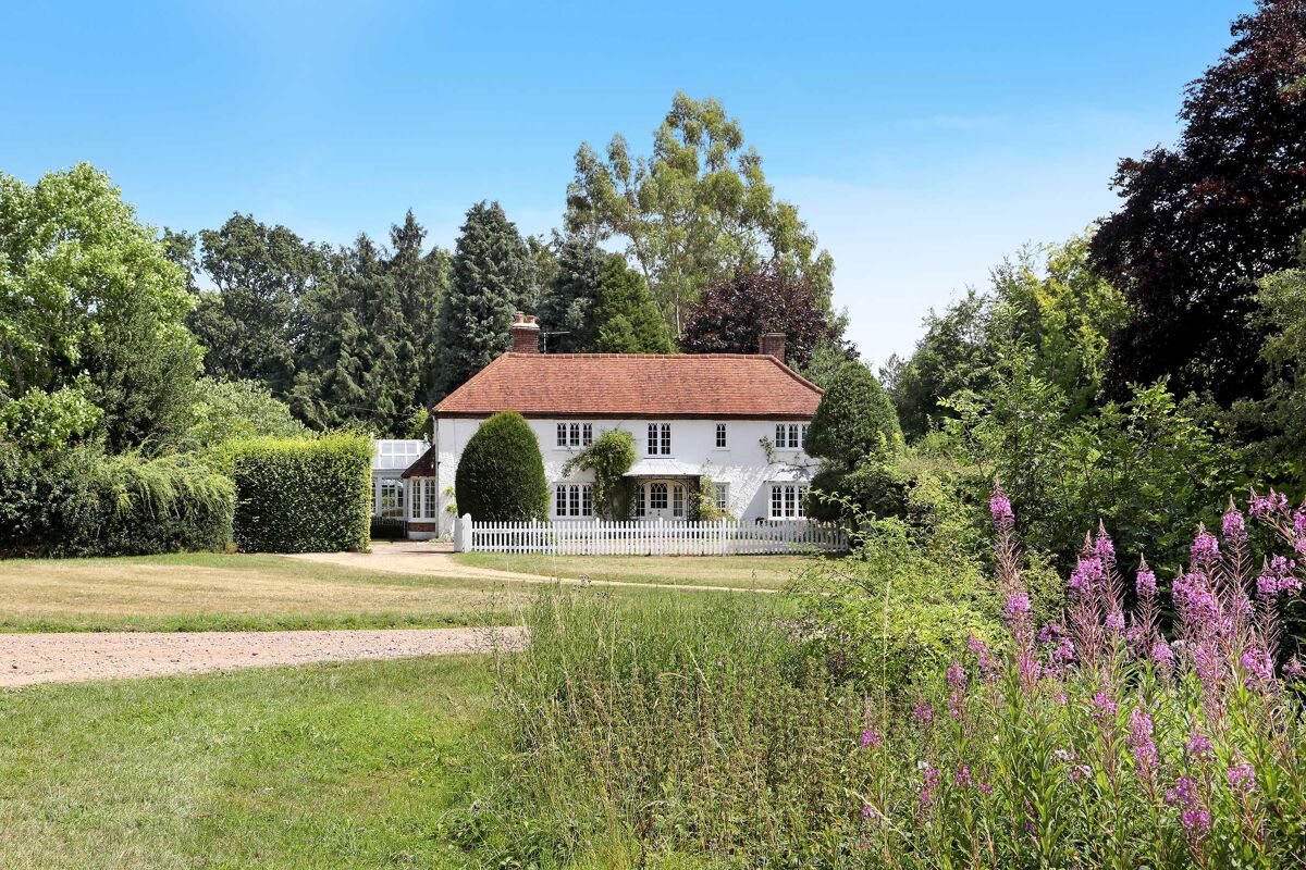 house for sale in The Common, Chipperfield, Kings Langley