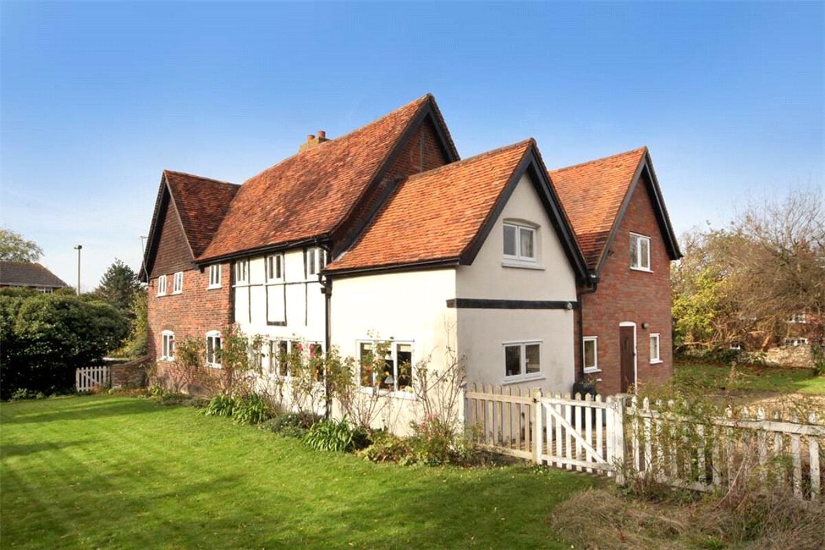 house for sale in High Street, Chinnor, Oxfordshire, OX39 BCN140202