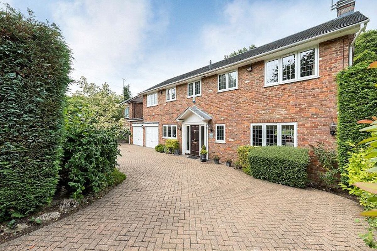 house for sale in Burgess Wood Grove, Beaconsfield, Buckinghamshire, HP9 BCN150128 Knight Frank